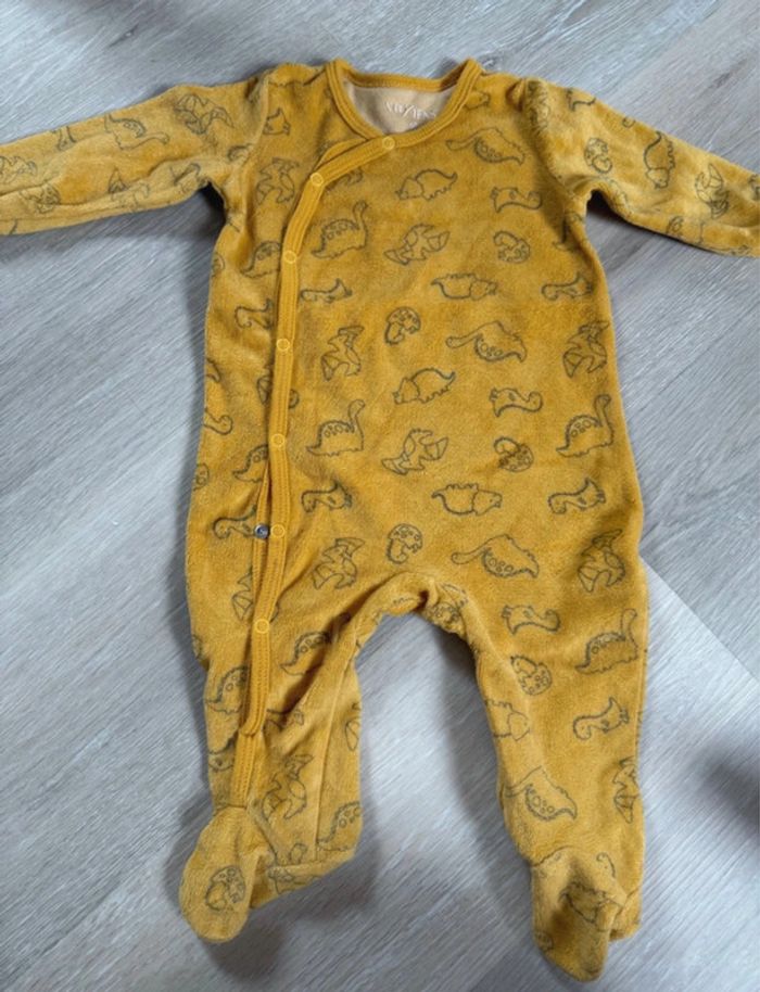 Lot de pyjama 6 mois - photo numéro 7