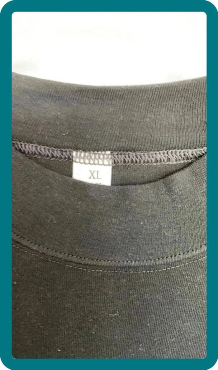 T-shirt noir - photo numéro 2