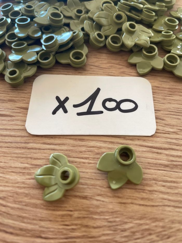 Lot de 100 feuilles plate LEGO olive Green réf 6398008 - photo numéro 2