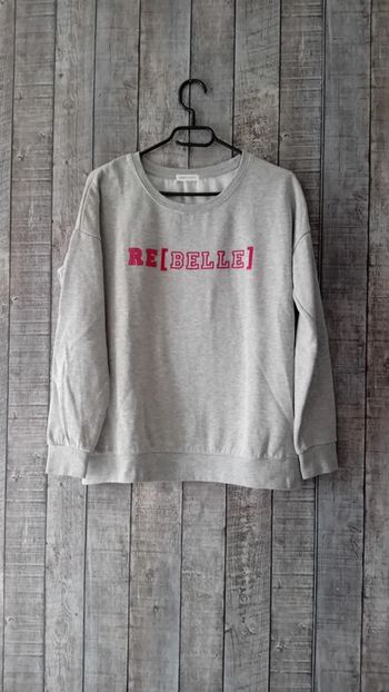 Pull gris