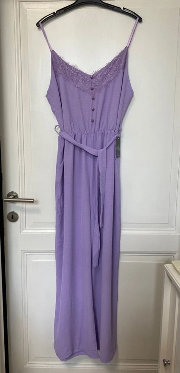 Combinaison légère neuve à bretelles extensibles lilas Dressy New Collection TU