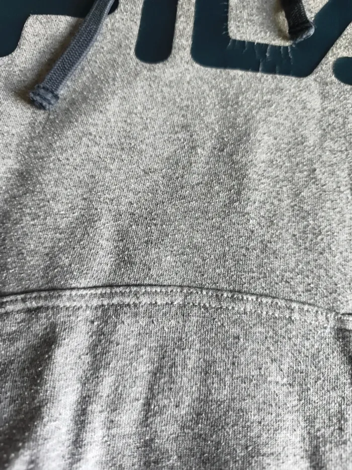 Sweat fila - photo numéro 4