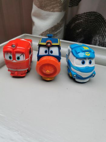 Véhicules Robot Trains
