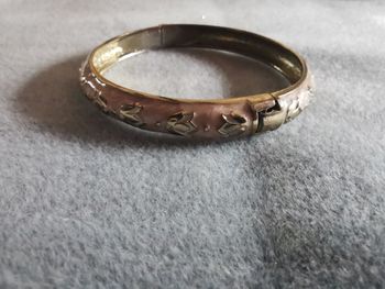 Bracelet en émaille cloisoné rose et or 