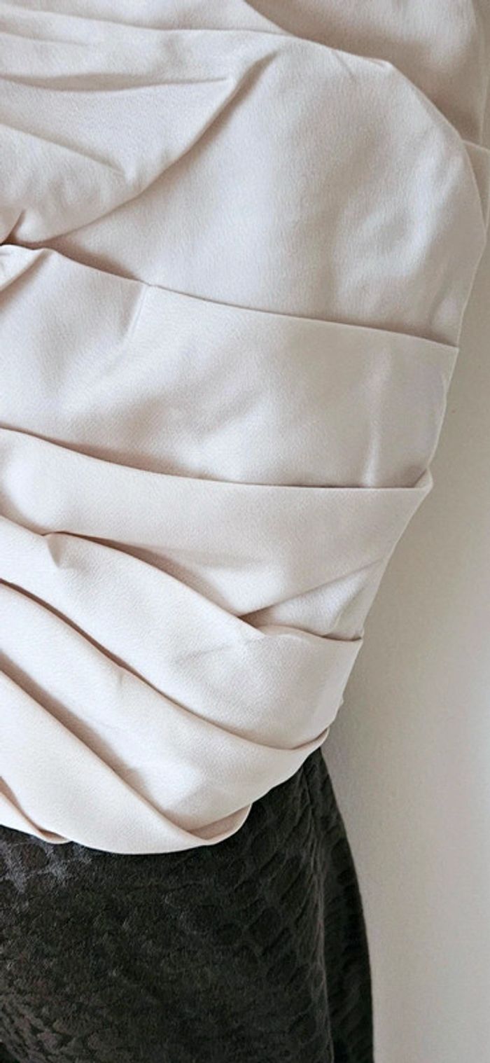 Robe Manoukian Taille 40 - photo numéro 2