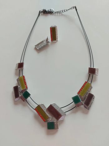 Collier boucles d'oreilles