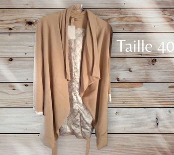 Trench drapé neuf taille 40