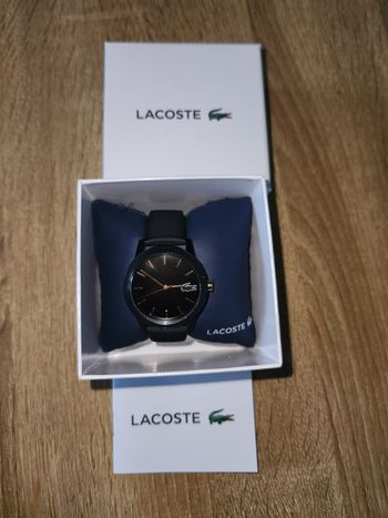 Montre lacoste noir et or