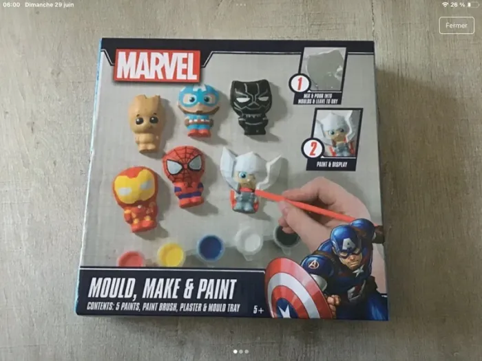Neuf boite figurines marvel