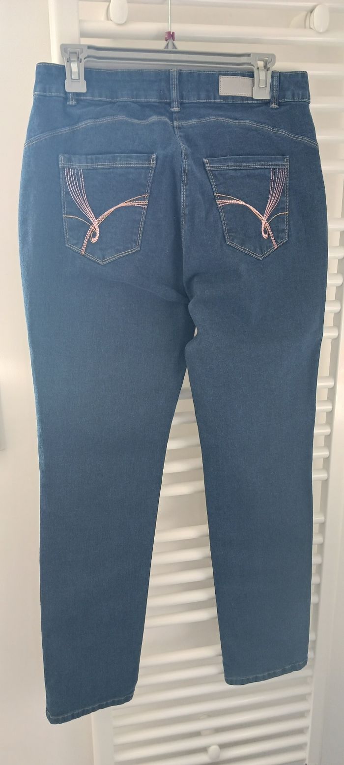 Jeans Femme neuf - photo numéro 4