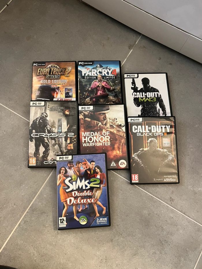 Lot de jeux vidéo pour ordinateur / pc
