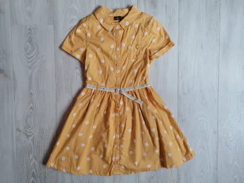 Robe Sergent Major 
Thème Le livre de la savane
Taille 11 ans
Neuve juste lavée