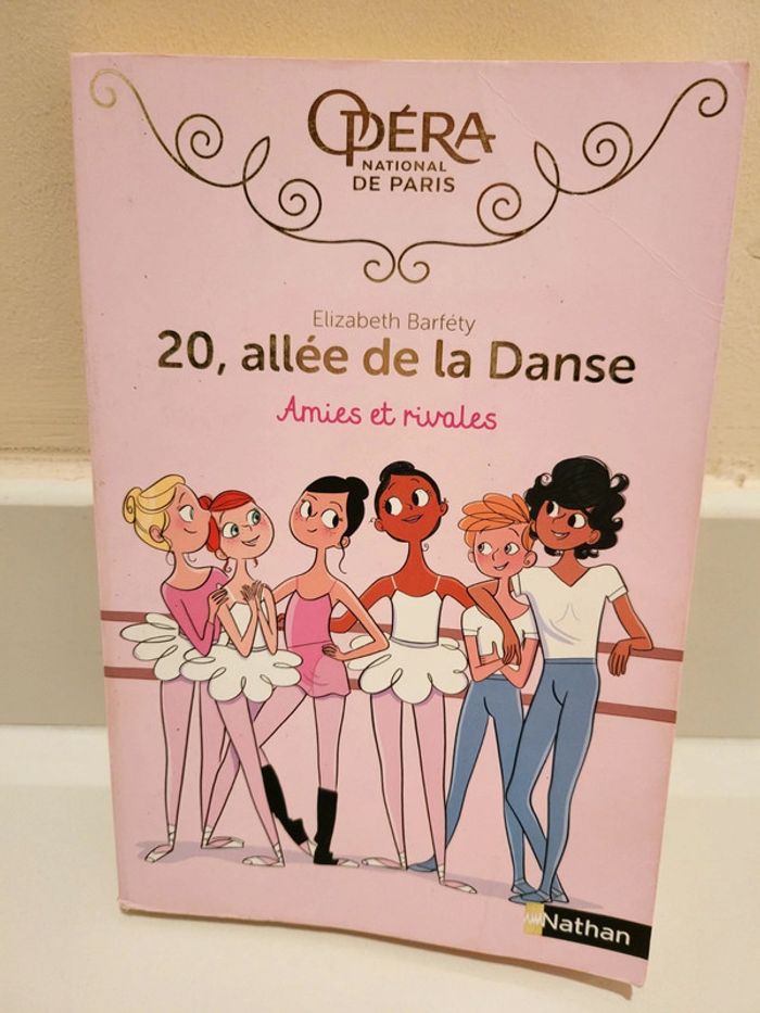 20 allée de la danse Tome 1