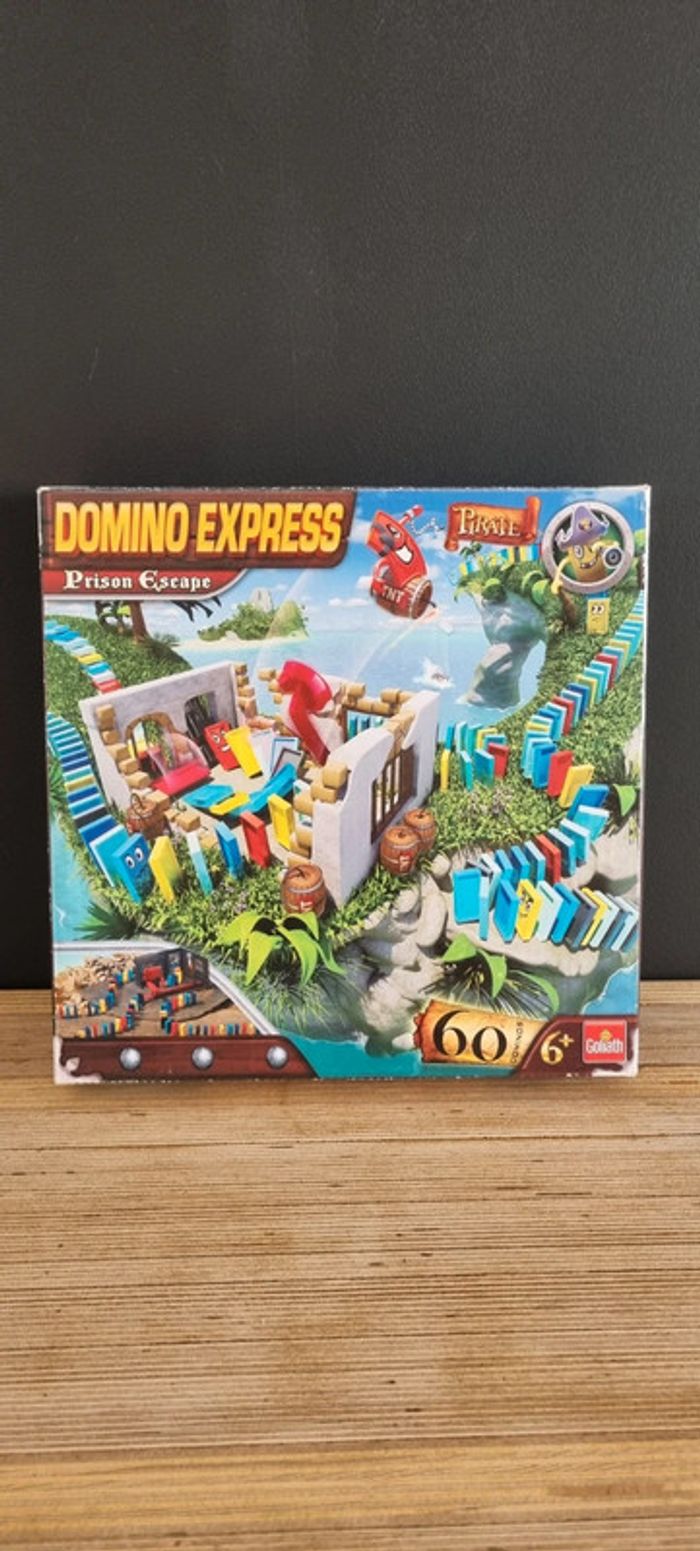 Domino express Prison escape Goliath