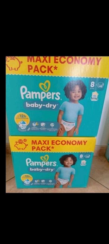 136 couches pampers baby dry taille 8