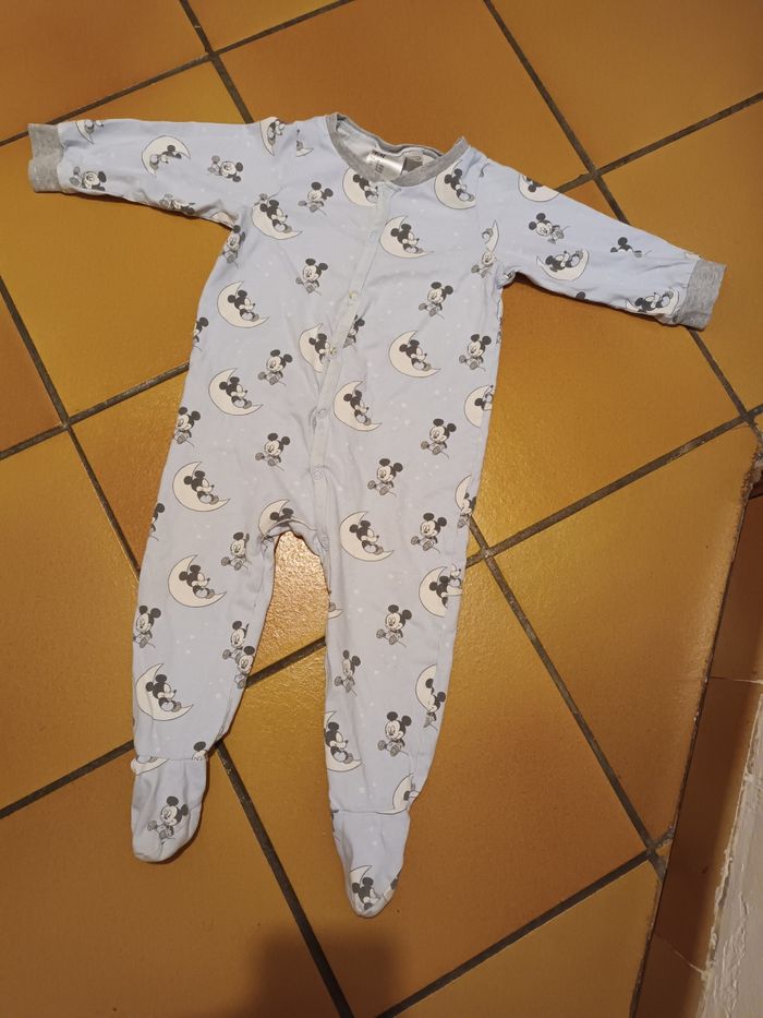Pyjama Mickey 12 18 mois - photo numéro 2