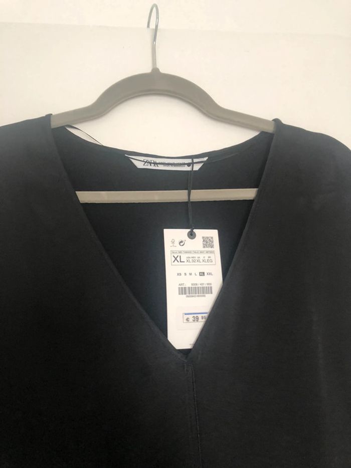 Superbe belle blouse satinée noire Zara neuve avec étiquette XL - photo numéro 3