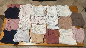 de 20 bodies manches longues et courtes multiples marques 