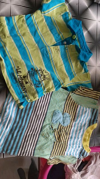 2 tshirts 12 mois