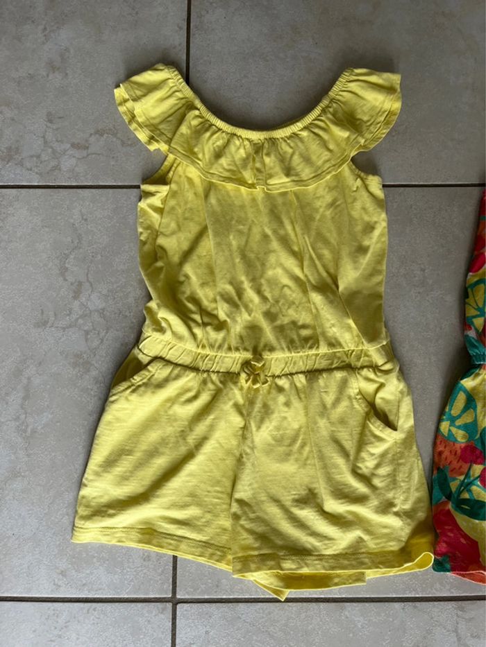 Lot de vêtement été 10 ans ( robe et Combishort € - photo numéro 2