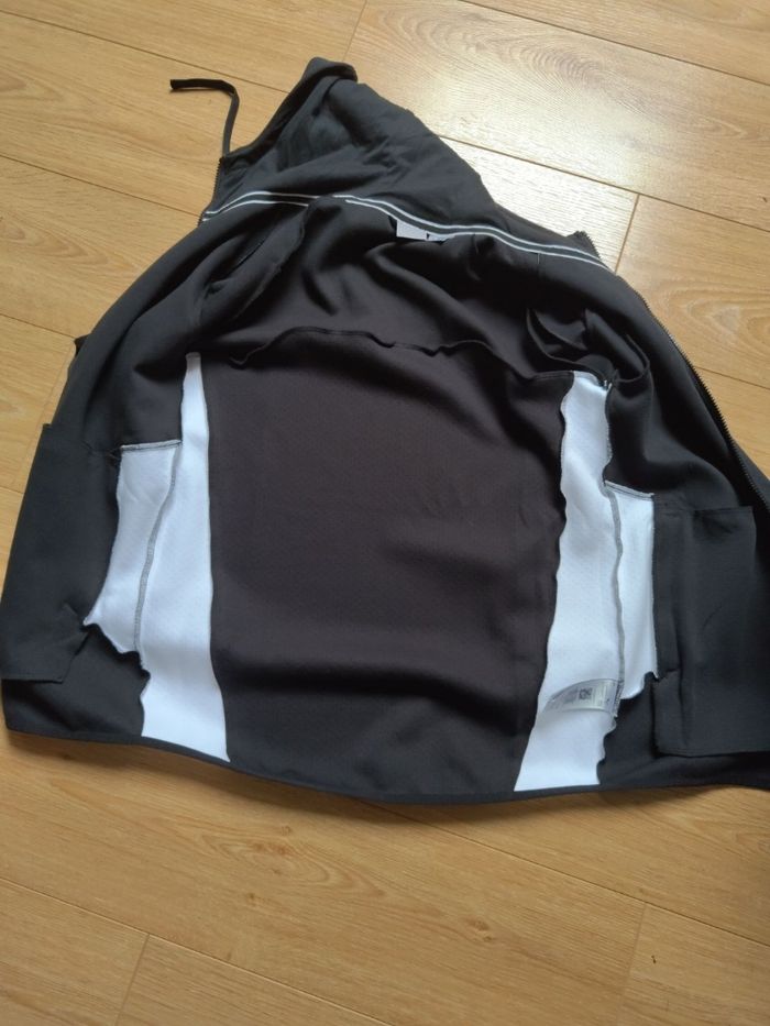 Veste - photo numéro 2