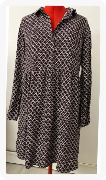 Robe graphique noir et bordeaux Primark