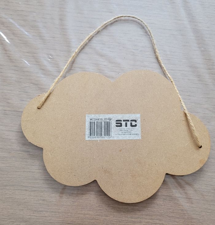 Décoration chambre bébé "nuage" - photo numéro 2