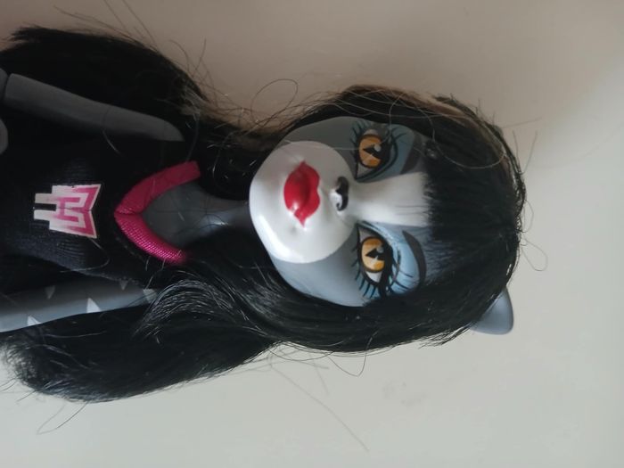 poupée Monster high N° 5 - photo numéro 3