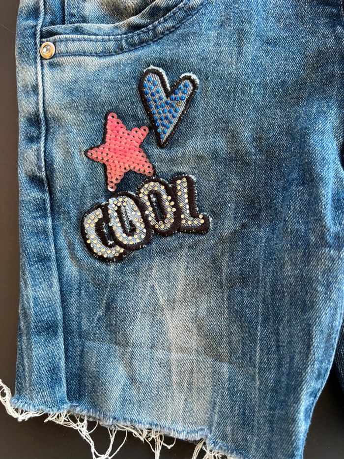 Short jeans patch pailleté strass - photo numéro 5