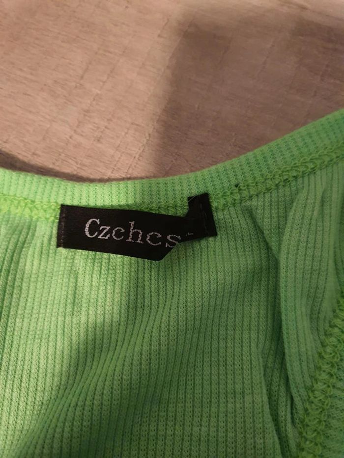 haut "monsieur moustache" - photo numéro 3