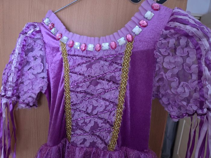 Robe de princesse raiponce 10 ans - photo numéro 3