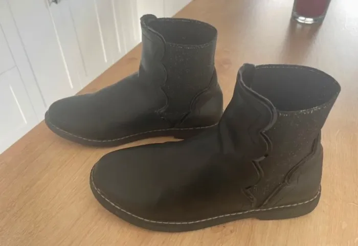 Bottines facile à enfiler taille 35 - photo numéro 2