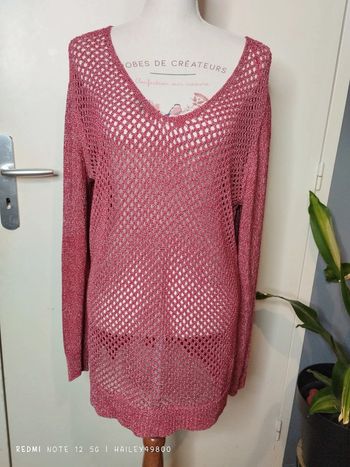 Jolie pull ajouré taille XXL