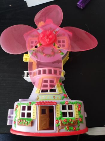 Polly pocket