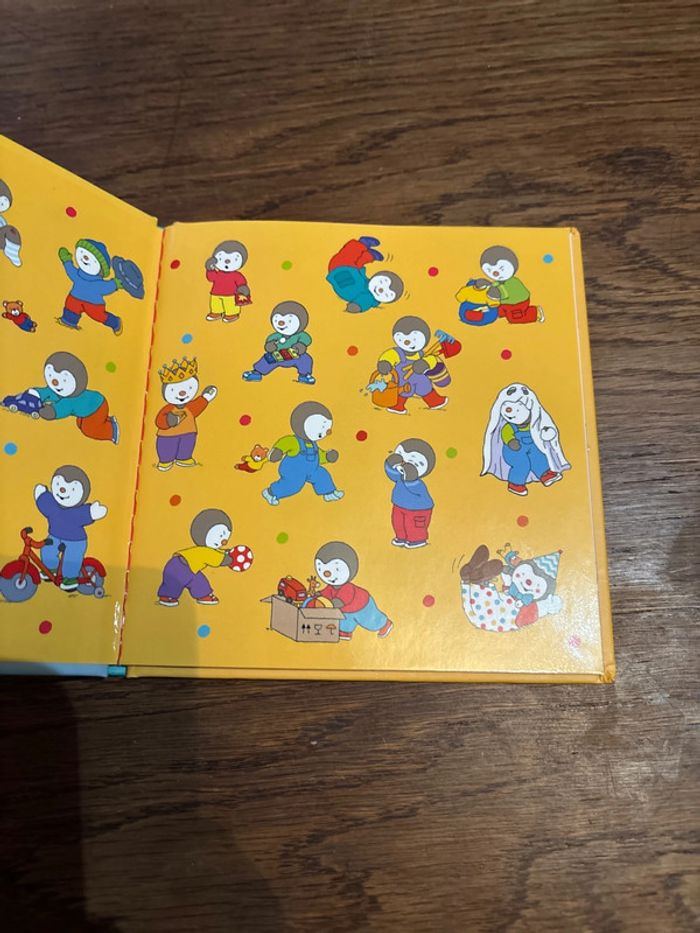 Livre T’choupi fait de la trottinette - photo numéro 2