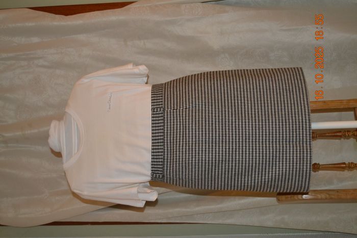 Jupe noir et blanche, taille "48" - photo numéro 4