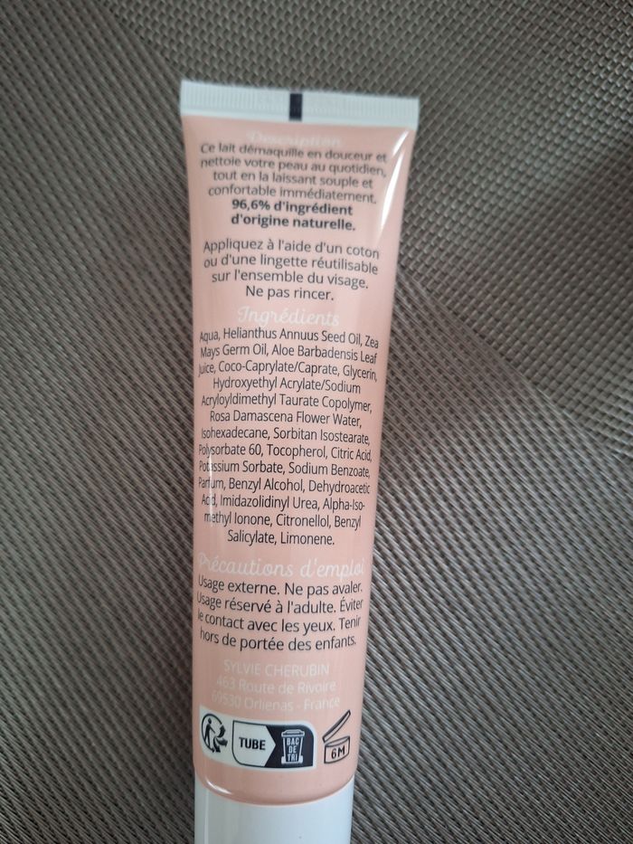 Lait demaquillant neuf - photo numéro 2