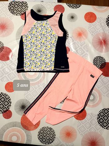 Tenue ensemble short fille taille 5 ans