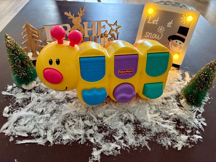 🐛 Jouet d’éveil Fisher-Price Pop-up – 3 personnages