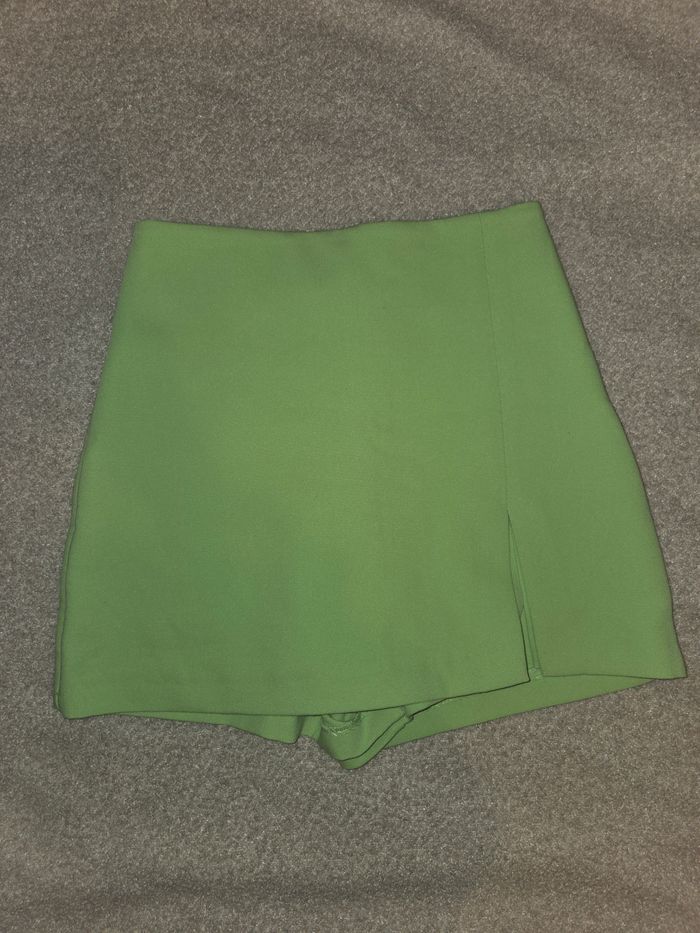 Jupe short zara - photo numéro 1