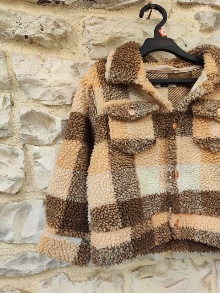 Parka fille marron a carreaux 4 ans🌞neuf🧸parfait pour le printemps et l'hiver 💡 - photo numéro 9