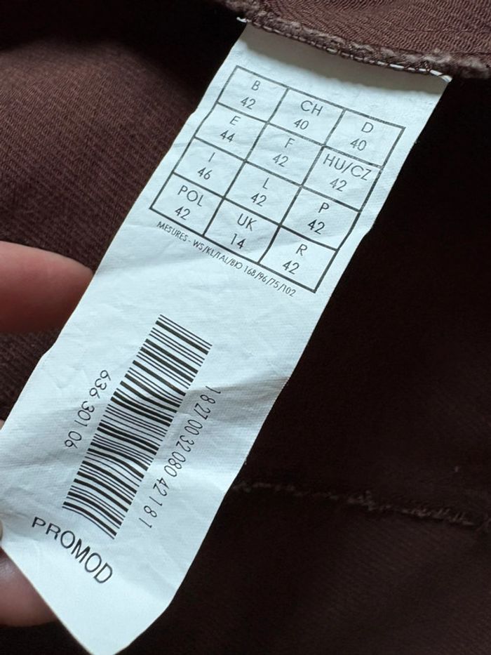 Veste cintrée Promod - taille 42 - jolies broderies. - photo numéro 5