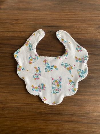 Bavoir motif animaux pochoir 
