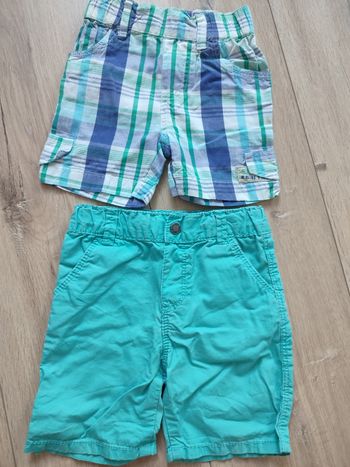 Lot 2 shorts 12 mois