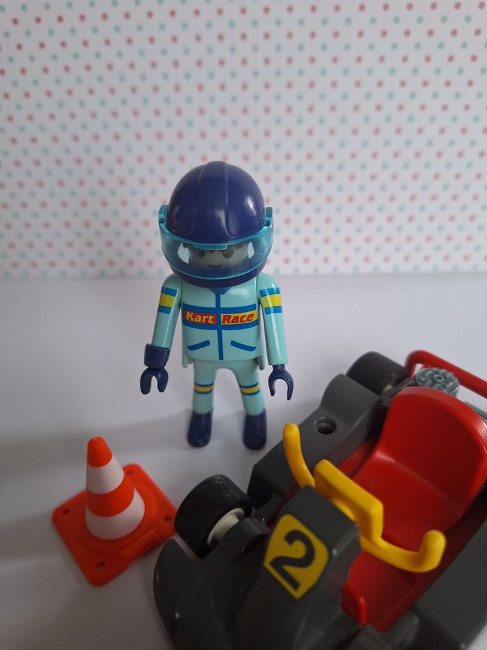 Figurine Playmobil Karting et son pilote - photo numéro 2