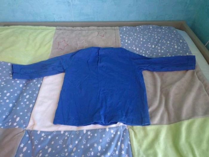 T-shirt Disney cars 12 mois - photo numéro 3