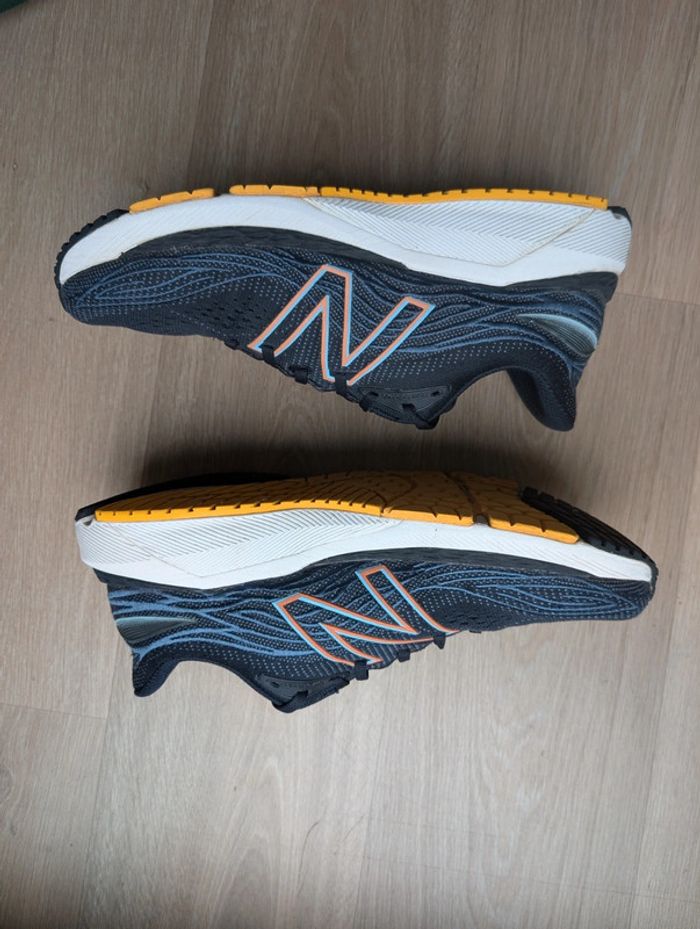 Chaussures running New Balance fresh foam 860 v12 - photo numéro 3