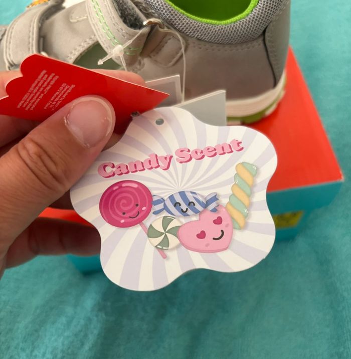 Sandales nus pieds Fisher Price 24 neuf - photo numéro 4