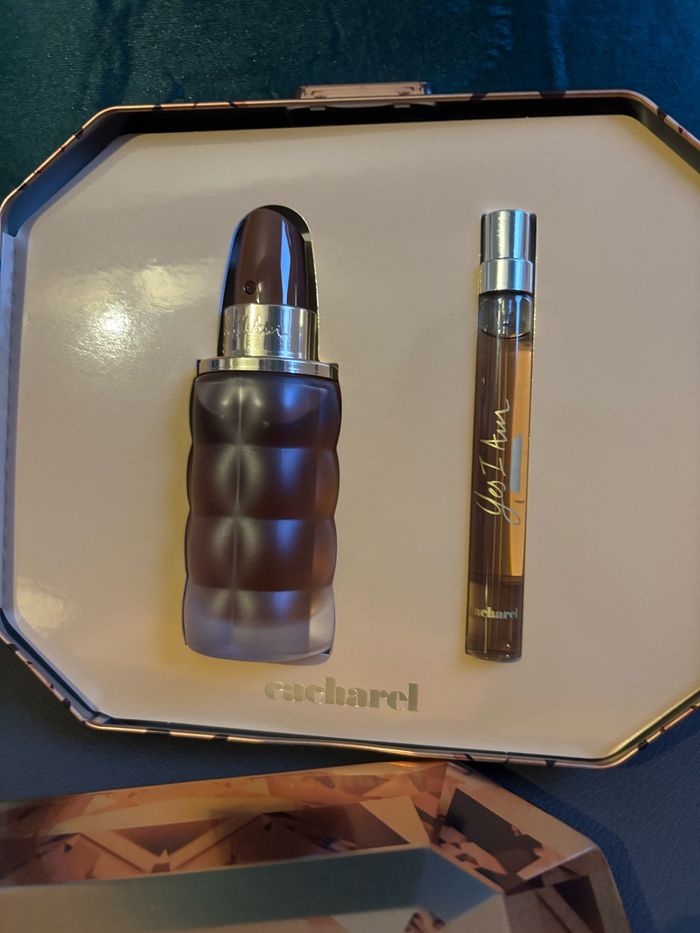 Coffret Yes I Am Delicious Cacharel 50ml + 10 ml - photo numéro 2