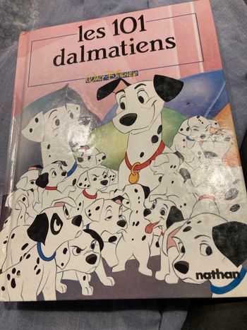 Livre Walt Disney Les 101 Dalmatiens